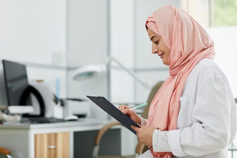 What is the healthcare system like in Dubai? A guide to Dubai’s booming healthcare sector What is the healthcare system like in Dubai